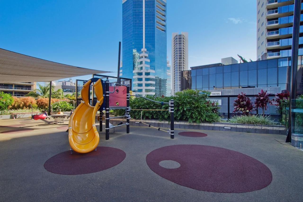 Kids Stay Free In Hinterland View 1 Bedroom Spa Apartment At Circle On Cavill - Q Stay โกลด์โคสต์ ภายนอก รูปภาพ