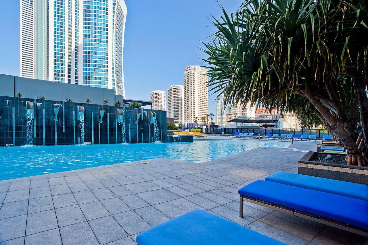 Kids Stay Free In Hinterland View 1 Bedroom Spa Apartment At Circle On Cavill - Q Stay โกลด์โคสต์ ภายนอก รูปภาพ