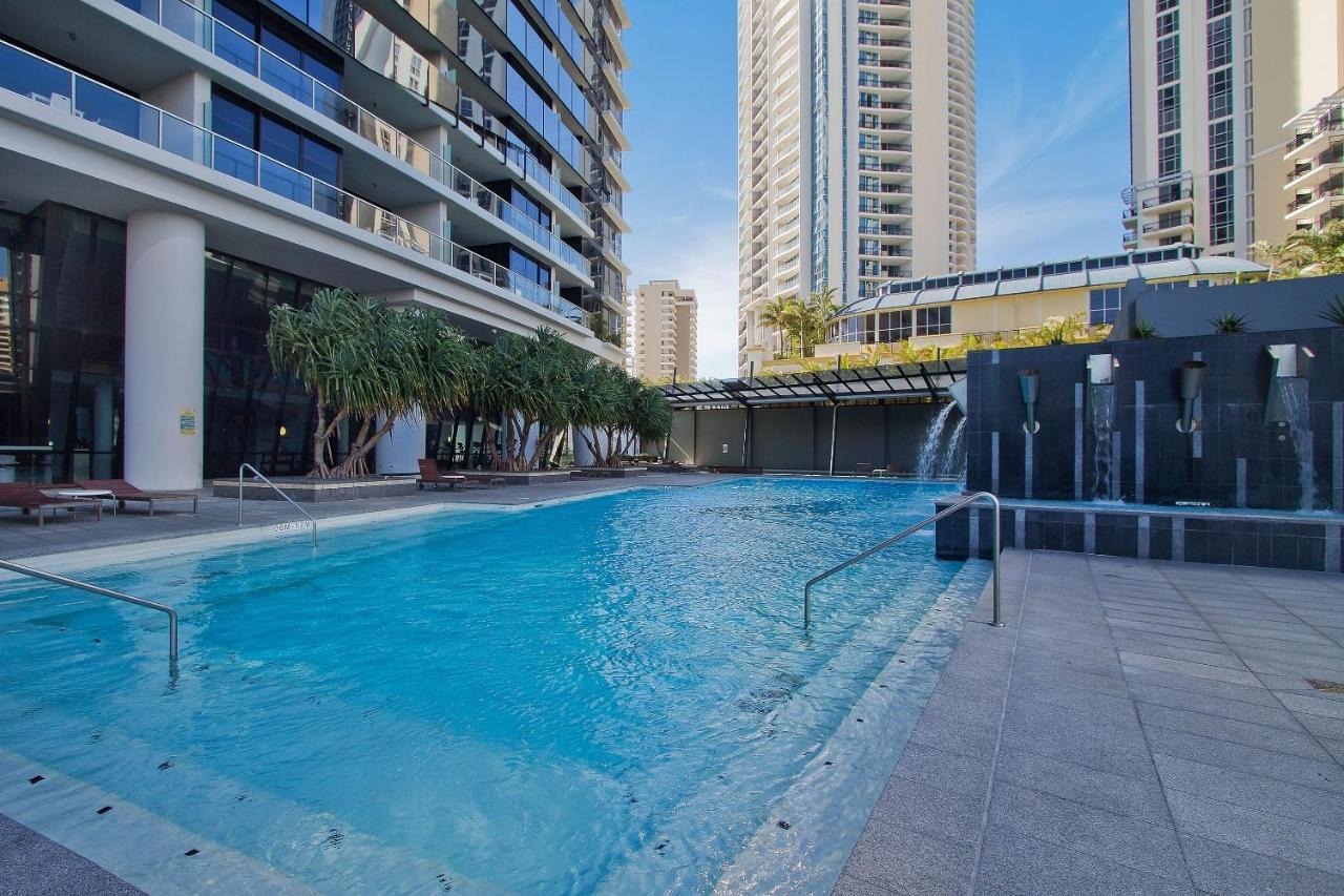 Kids Stay Free In Hinterland View 1 Bedroom Spa Apartment At Circle On Cavill - Q Stay โกลด์โคสต์ ภายนอก รูปภาพ
