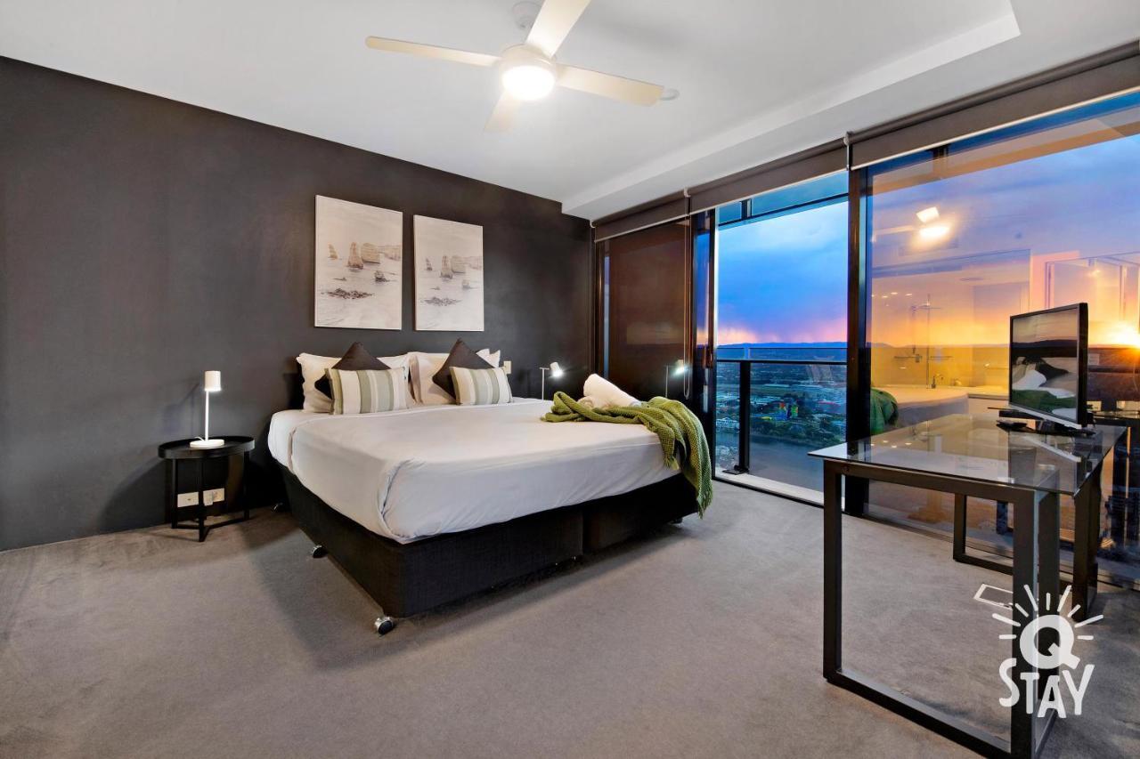 Kids Stay Free In Hinterland View 1 Bedroom Spa Apartment At Circle On Cavill - Q Stay โกลด์โคสต์ ภายนอก รูปภาพ