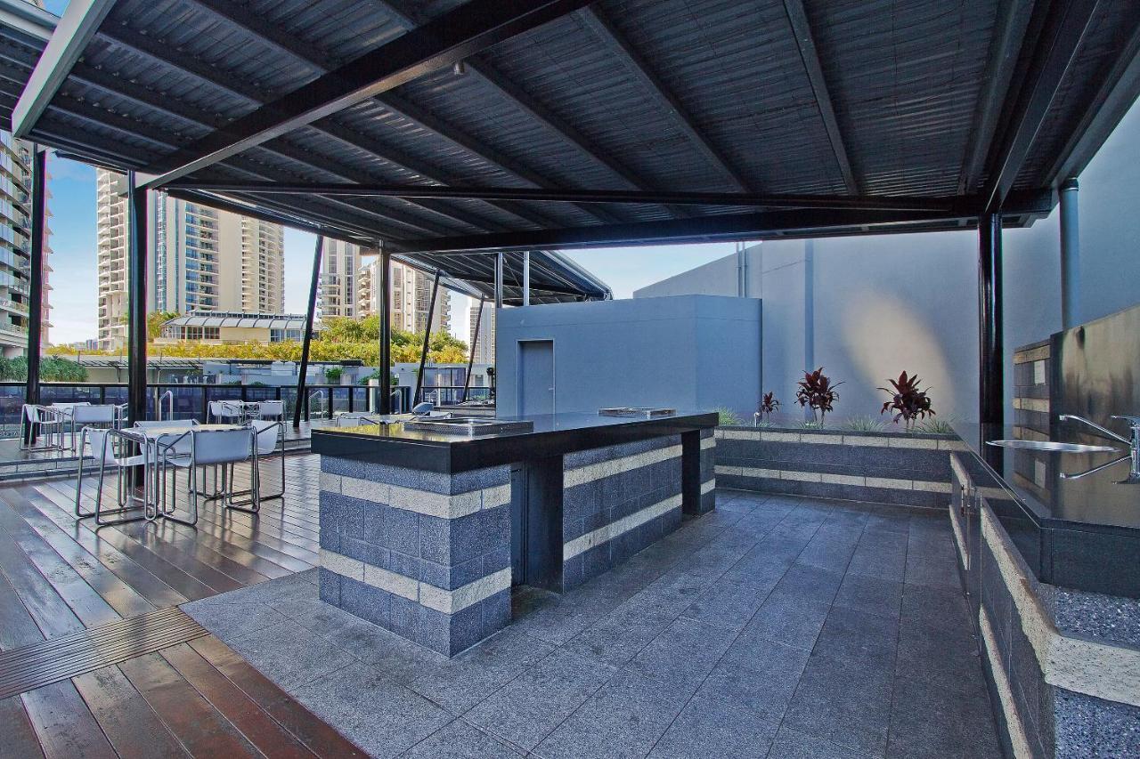 Kids Stay Free In Hinterland View 1 Bedroom Spa Apartment At Circle On Cavill - Q Stay โกลด์โคสต์ ภายนอก รูปภาพ